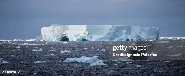 tubular icebergs, south orkneys - south orkney island stock pictures, royalty-free photos & images