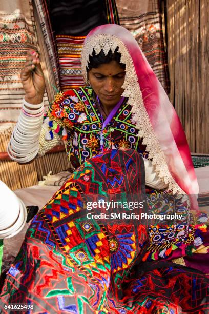 sindhi culture - sindhi culture fotografías e imágenes de stock