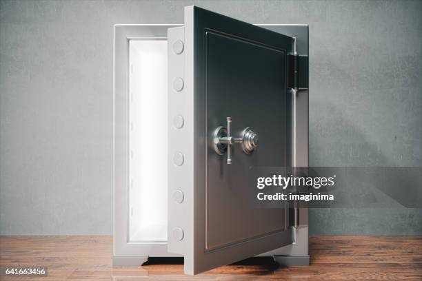 offenen safe mit licht - banktresor stock-fotos und bilder