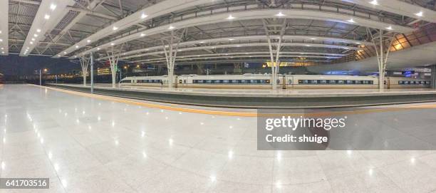 shanghai hongqiao high-speed rail station - images of china railway high speed trains stock pictures, royalty-free photos & images