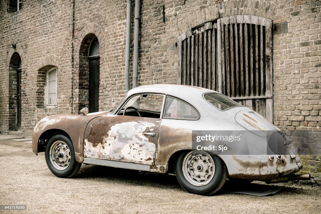 Porsche 356 classic car barn find