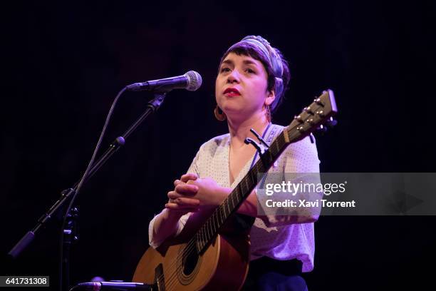 Lisa O'Neill performs in concert at Palau de la Música Catalana on February 08, 2017 in Barcelona, Spain.