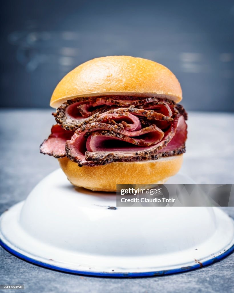 Pastrami burger