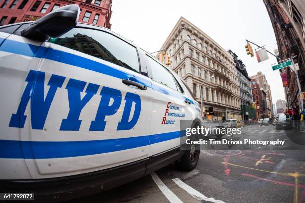 nypd - new york city police department photos et images de collection