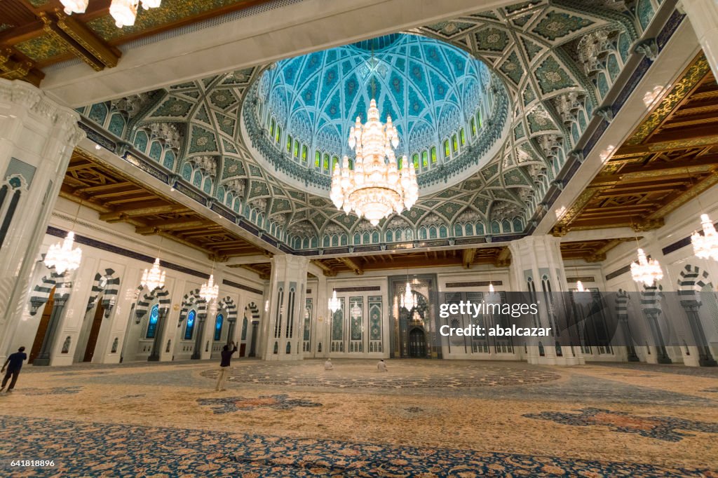 Sultan Qaboos Grand Mosque interior