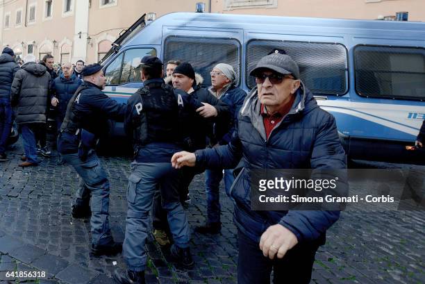 Street vendors trying to go to the Senate and the police try to block them during the demonstration against the Bolkestein Directive, on February 14,...