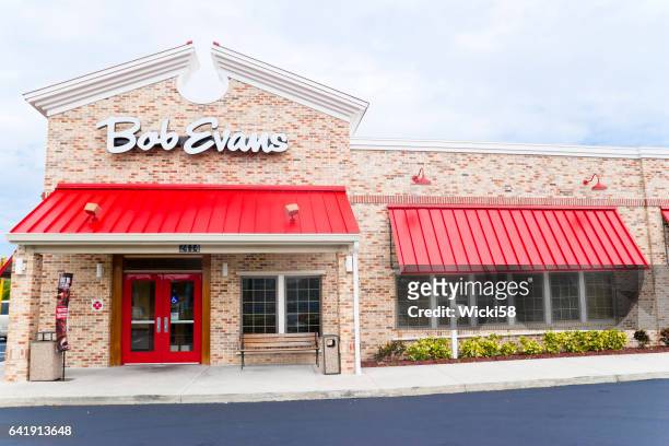 bob evans restaurang i florida usa - fensterfront bildbanksfoton och bilder