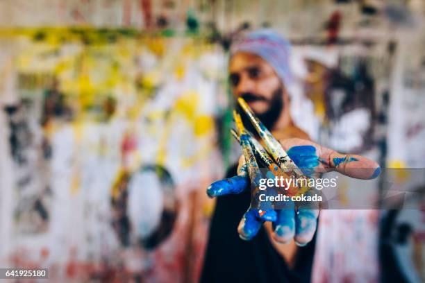 brasilianische künstler - painter artist stock-fotos und bilder