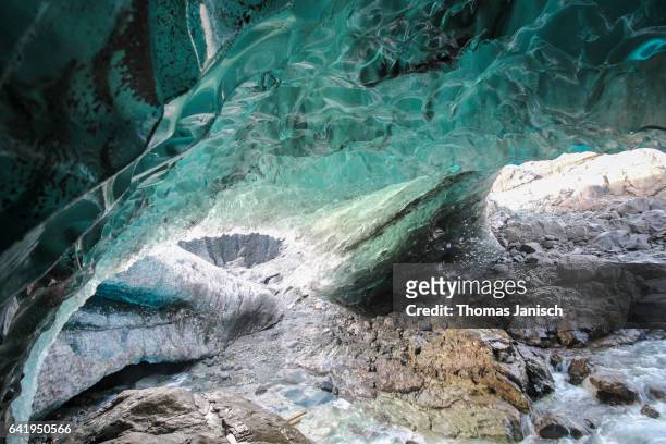 crystal ice cave and arch of ice, iceland - crystal caves stockfoto's en -beelden