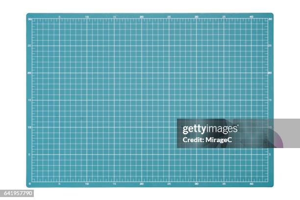 cutting mat on white background - établi photos et images de collection