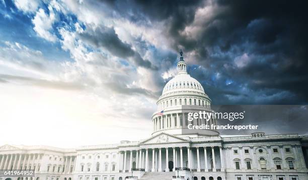 capitol gebouw in washington dc - dc skyline stockfoto's en -beelden