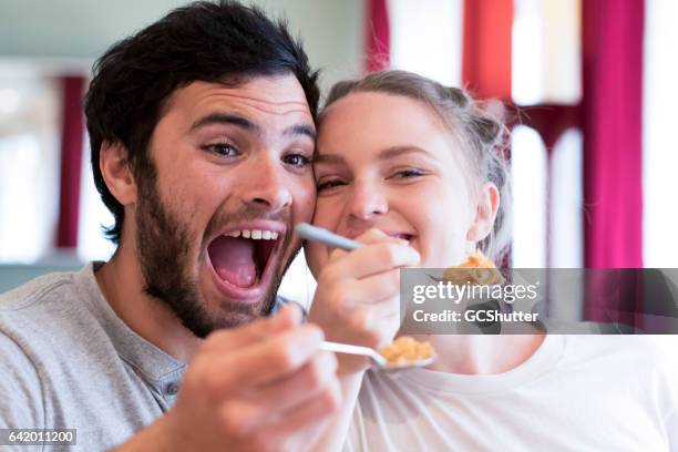 let me eat honey, i am hungry... - corn flakes imagens e fotografias de stock