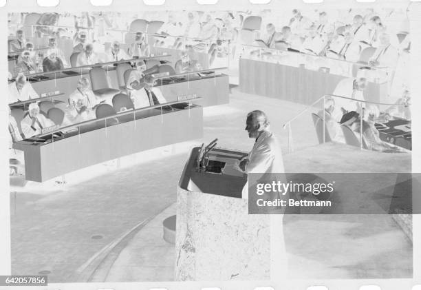 Willy Brandt, West German Chancellor, addressing the United Nations General Assembly.