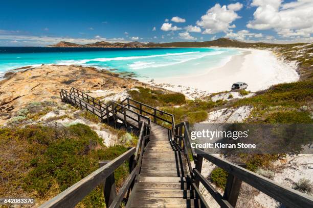 lucky bay lookout - bay foto e immagini stock