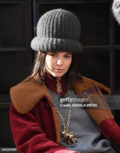 Kendall Jenner attends the Marc Jacobs collection during New York Fashion Week on February 16 in New York City. / AFP / Angela Weiss