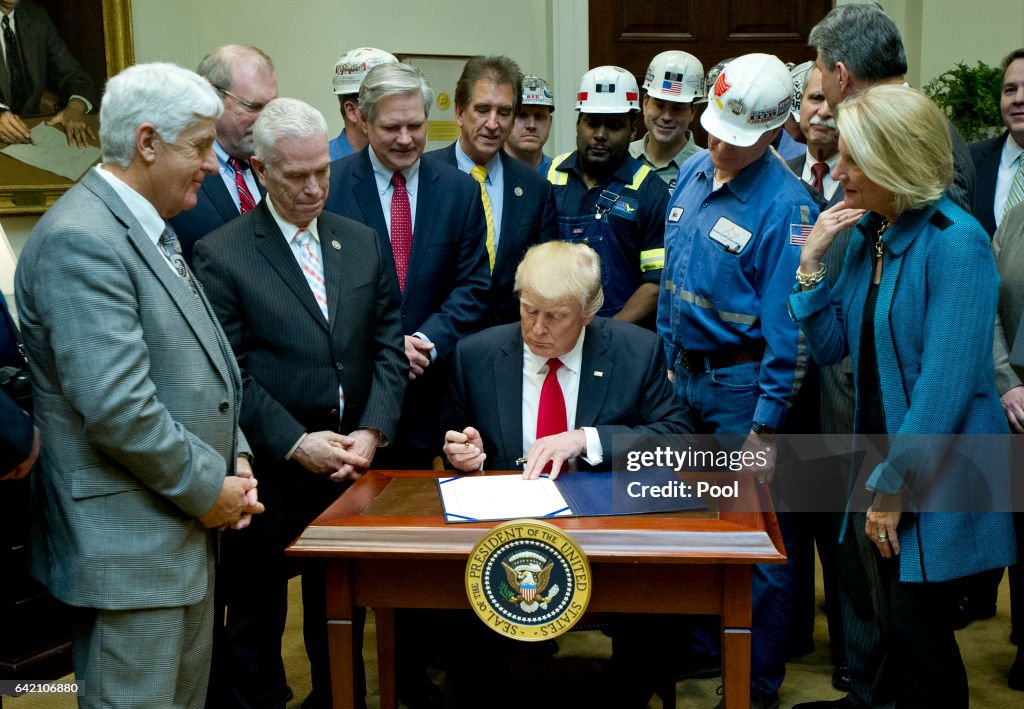 Donald Trump Sign Bill Eliminating Regulations On The Mining Industry
