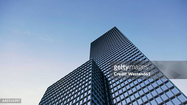 3d-rendering, modern high-rise buildings - low angle view stock-grafiken, -clipart, -cartoons und -symbole