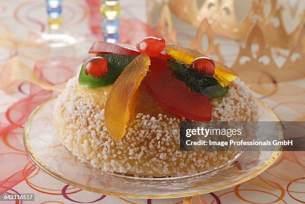 royaume with confit fruit - epiphany stock pictures, royalty-free photos & images