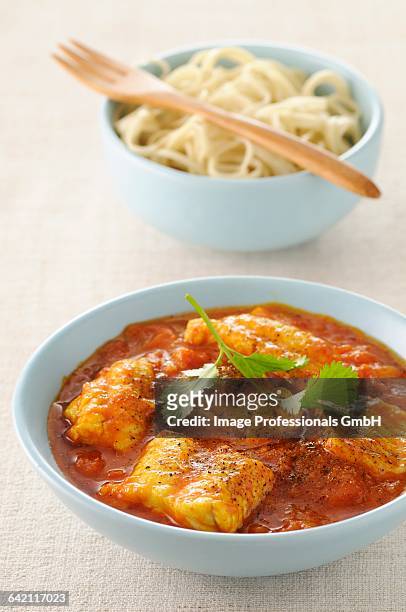 fish with tomato and ginger sauce - orata stock-fotos und bilder