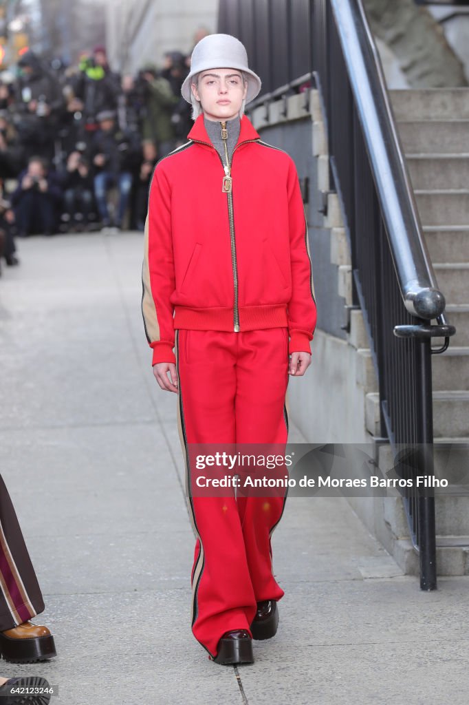 Marc Jacobs - February 2017 - New York Fashion Week: The Shows