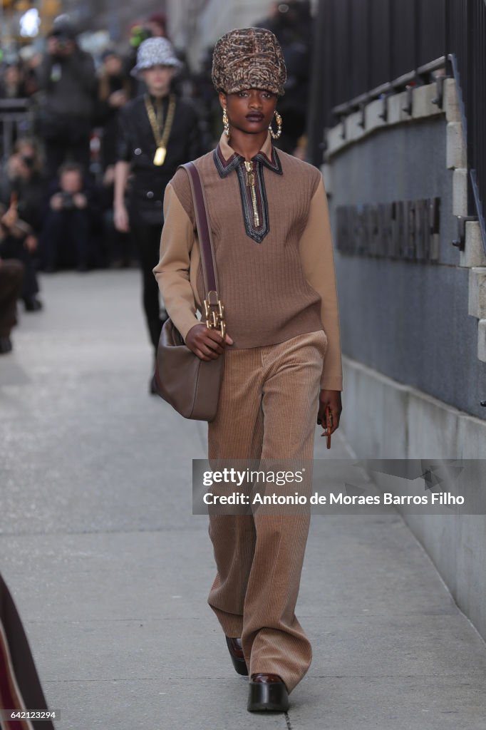 Marc Jacobs - February 2017 - New York Fashion Week: The Shows