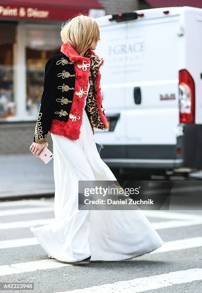 Street Style - New York Fashion Week February 2017 - Day 8 Street Style - New York Fashion Week February 2017 - Day 8