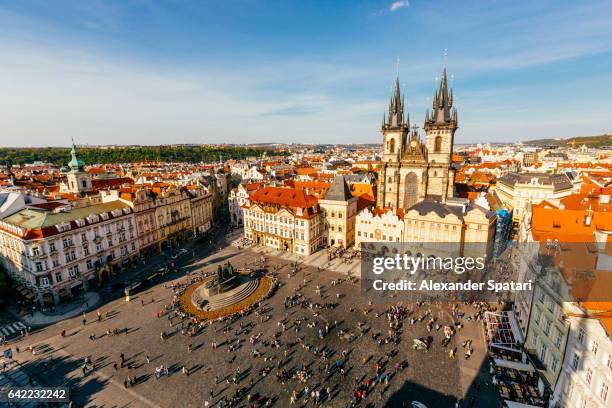 old town square high angle view, prague, czech republic - bohemia czech republic fotografías e imágenes de stock