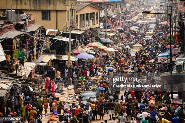 oshodi market - lagos nigeria stock-fotos und bilder