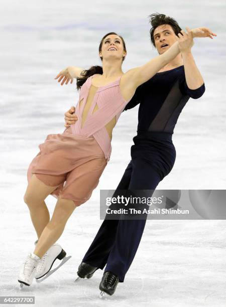 Tessa Virtue and Scott Moir of Canada compete in the Ice Dance Free Dance during day two of the ISU Four Continents Figure Skating Championships at...