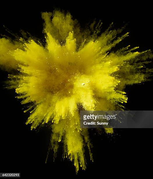 powder explosion - colour powder explosion stockfoto's en -beelden