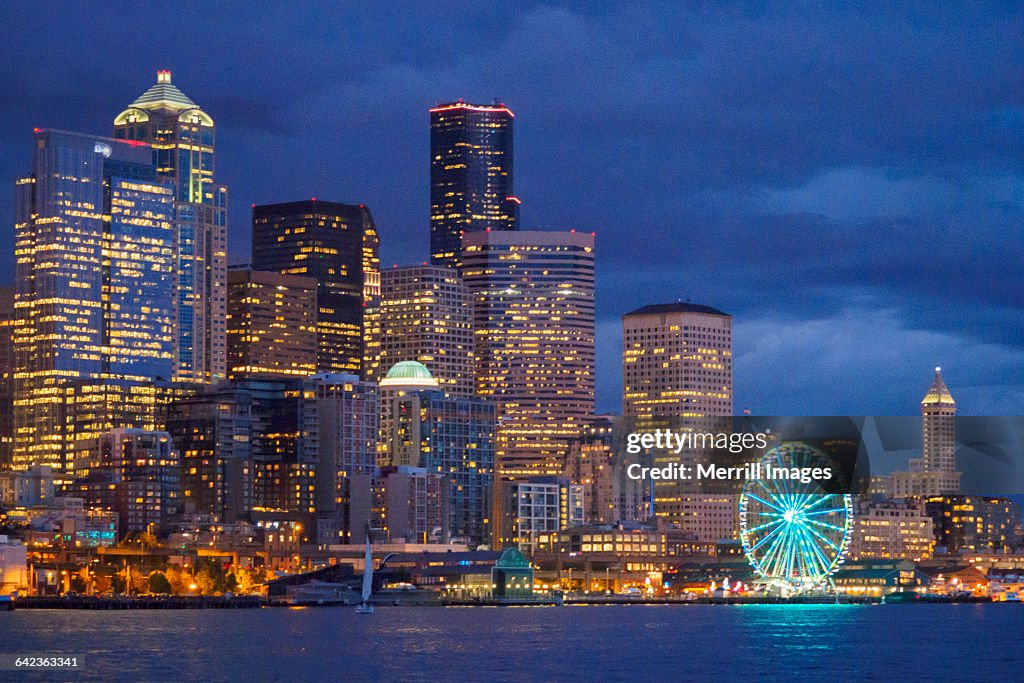 Seattle skyline at dusk
