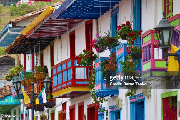 colourful balconies in colombia - colombia stockfoto's en -beelden