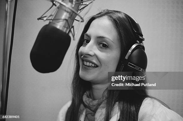 American actress and singer Patti LuPone in a studio to work on the original Broadway cast recording of 'Evita', 3rd April 1979.