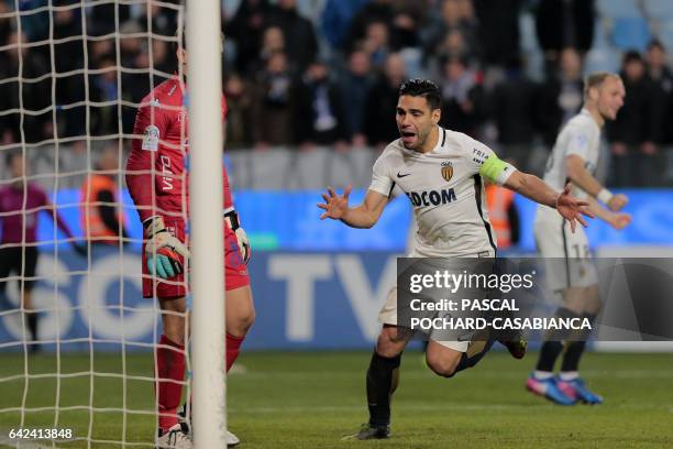 Monaco's Colombian forward Radamel Falcao runs to catch the ball after Monaco's Portuguese midfielder Bernardo Silva scores a goal during the L1...