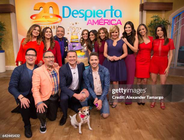 Raul Gonzalez, Fernando Arau, Alan Tacher, William Valdes, Paola Gutierrez, Neida Sandoval, Rafael Jose, Andrea Chediak, Francisca Lachapel, Karla...