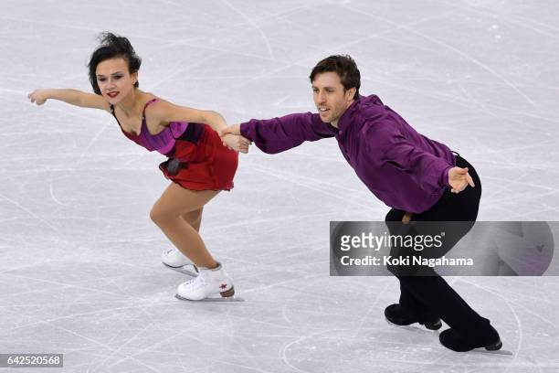 Liubov Ilyushechkina and Dylan Moscovitch of Canada compete in the Pairs Free Skating during ISU Four Continents Figure Skating Championships -...