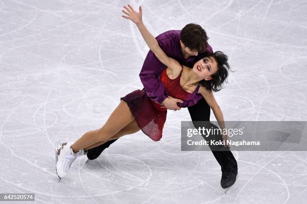 Liubov Ilyushechkina and Dylan Moscovitch of Canada compete in the Pairs Free Skating during ISU Four Continents Figure Skating Championships -...