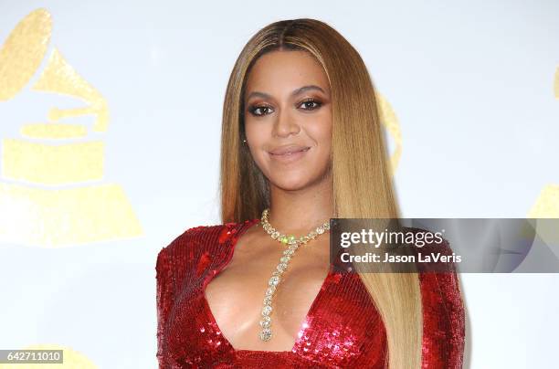 Beyonce poses in the press room at the 59th GRAMMY Awards at Staples Center on February 12, 2017 in Los Angeles, California.