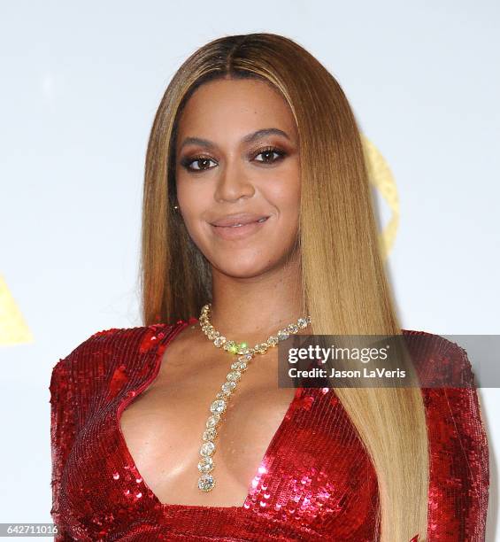 Beyonce poses in the press room at the 59th GRAMMY Awards at Staples Center on February 12, 2017 in Los Angeles, California.