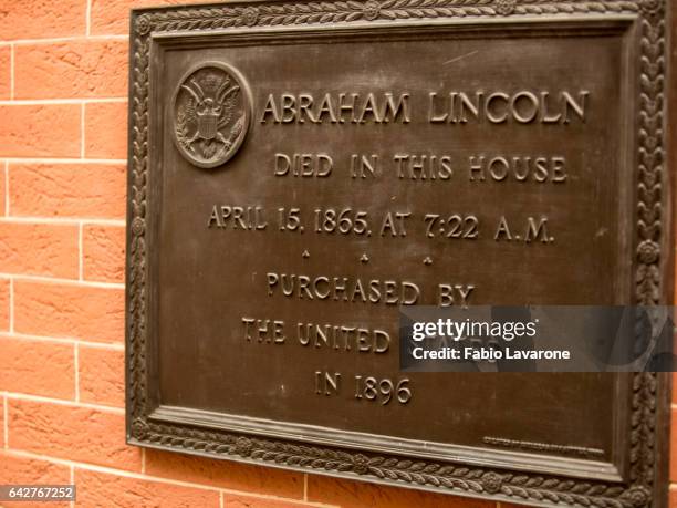 abraham lincoln plaque - ford theater stock pictures, royalty-free photos & images