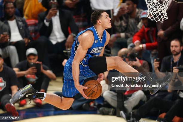 Aaron Gordon of the Orlando Magic competes in the 2017 Verizon Slam Dunk Contest at Smoothie King Center on February 18, 2017 in New Orleans,...