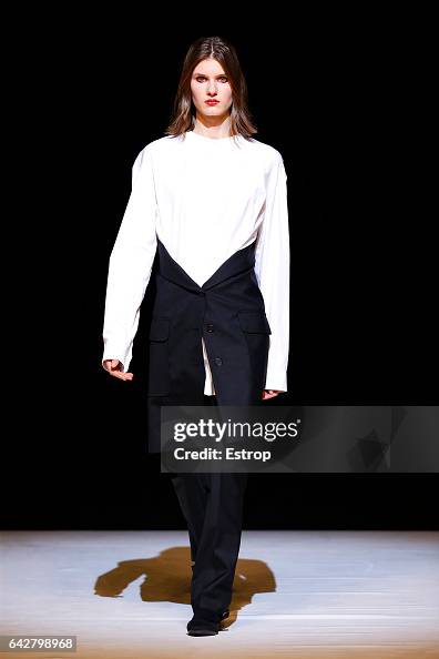 CHALAYAN - Runway - LFW February 2017 CHALAYAN - Runway - LFW February 2017