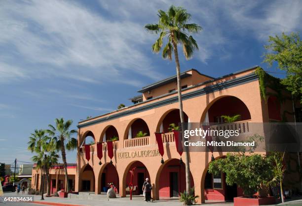 hotel california in todos santos - todos santos stockfoto's en -beelden