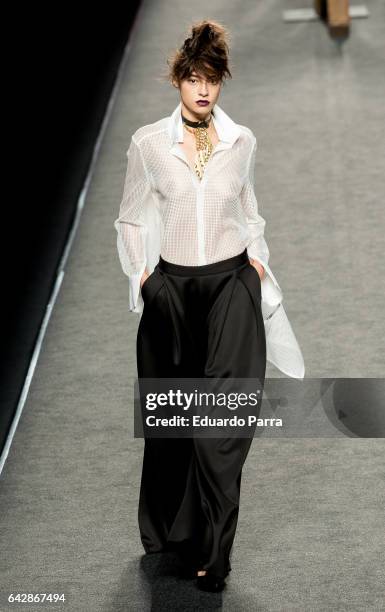 Model Rocio Cruset walks the runway at the Ulises Merida show during the Mercedes-Benz Madrid Fashion Week Autumn/Winter 2017 on February 19, 2017 in...