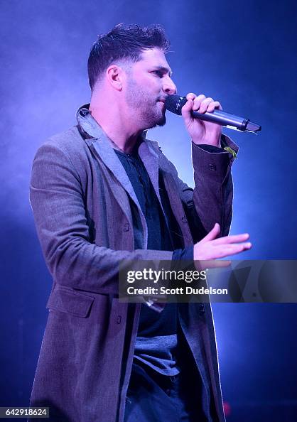John B Singer Rapper R&B singer Jon B performs onstage during the 2017 Soulquarius... News ...