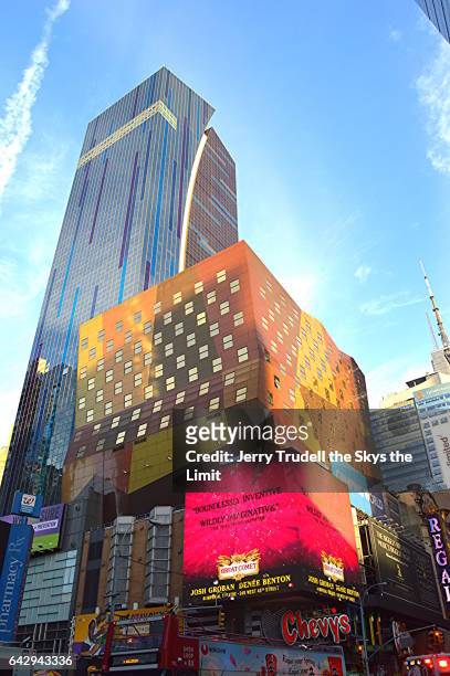 times square new york - cosmopolitan nyfw fotografías e imágenes de stock