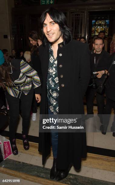 Noel Fielding attends the Pam Hogg show during the London Fashion Week February 2017 collections on February 19, 2017 in London, England.