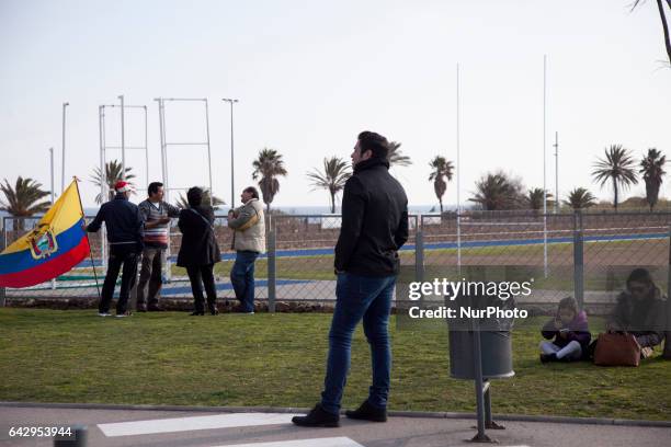 Ecuador's elections in Barcelona brought together thousands of migrants from Spain ready to vote. These have been held at the Mar Bella Sports Center...