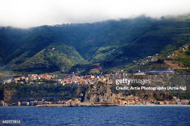 view of the chianalea and castle of scilla, calabria, italy - reggio calabria stock-fotos und bilder