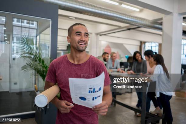 portrait of a business man at the office - māori people stock pictures, royalty-free photos & images